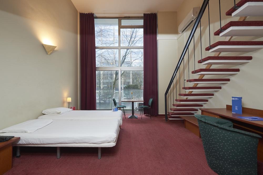 Hotel Брюссель Экстерьер фото