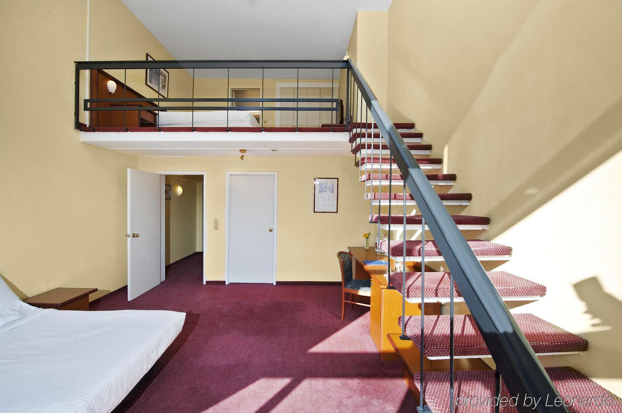 Hotel Брюссель Экстерьер фото