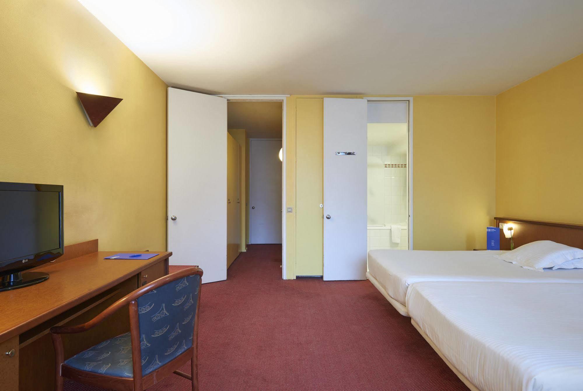 Hotel Брюссель Экстерьер фото